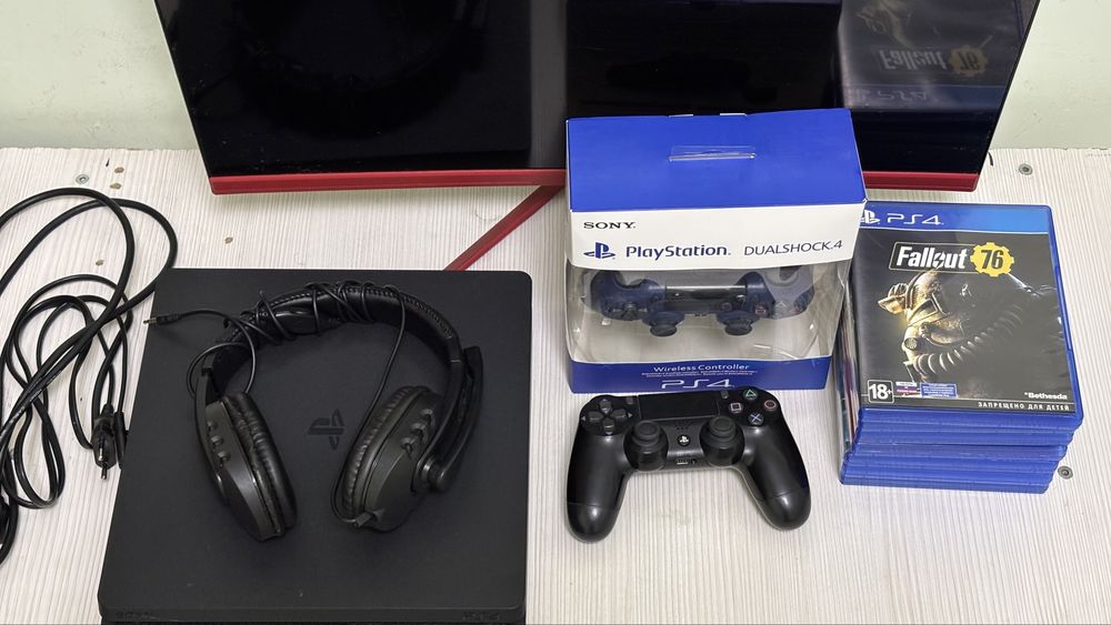 PS 4slim и комплектый