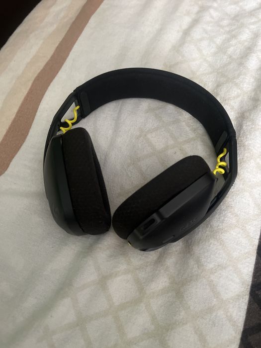 Vand Casti logitech G435