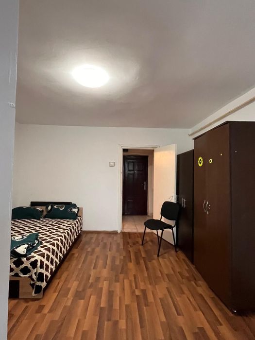 Inchiriez garsoniera