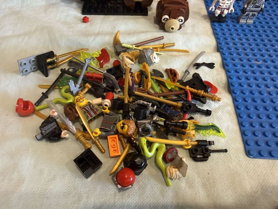 Лот Лего/Lego Ninjago +фигурки и части