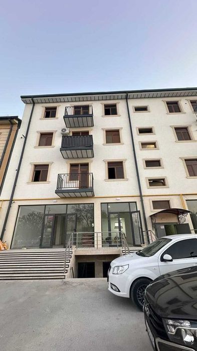 3 хоналик каробка квартира 4-каватдан сотилади.Ор:5-мкр богидашт