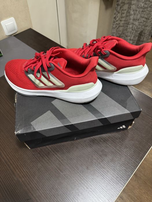 Кроссовки adidas оригинал 100%