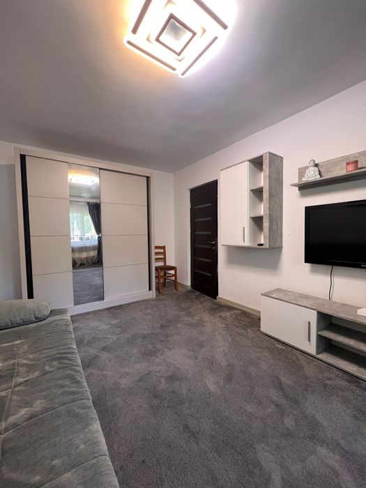 Apartament 2 camere decomandate 1 mai sara parter 50 m2