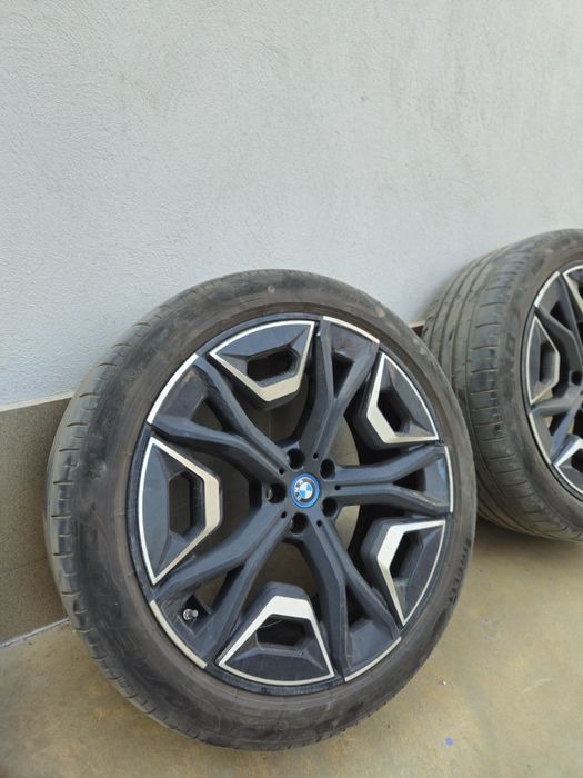 Джанти с гуми bmw ix i20 22" инча цола style 1020