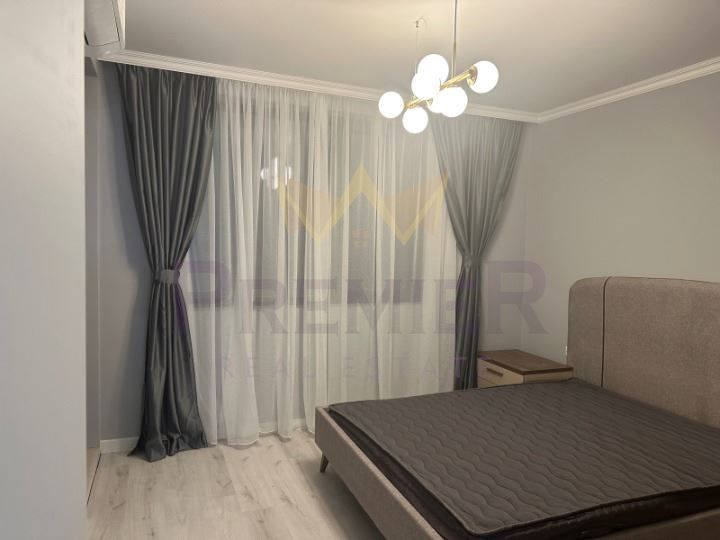 Продава се Тристаен апартамент в Варна, Бриз - 110 кв.м за 2808 €/кв.м - Снимка #5