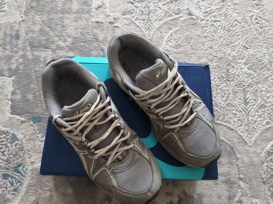 Кроссовки asics Gel-Kahano 8