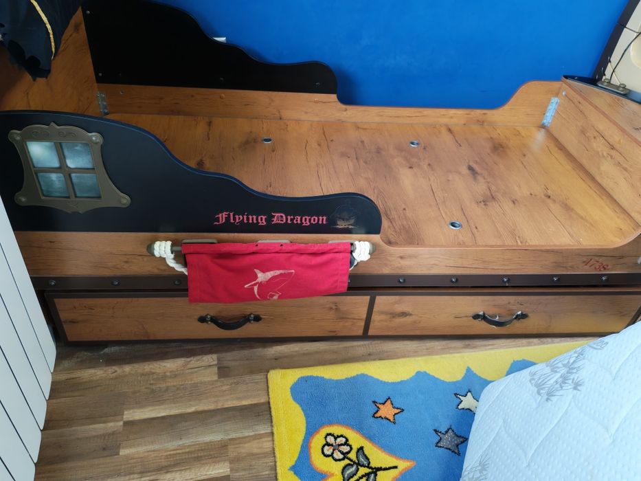 Детско легло пиратски кораб
