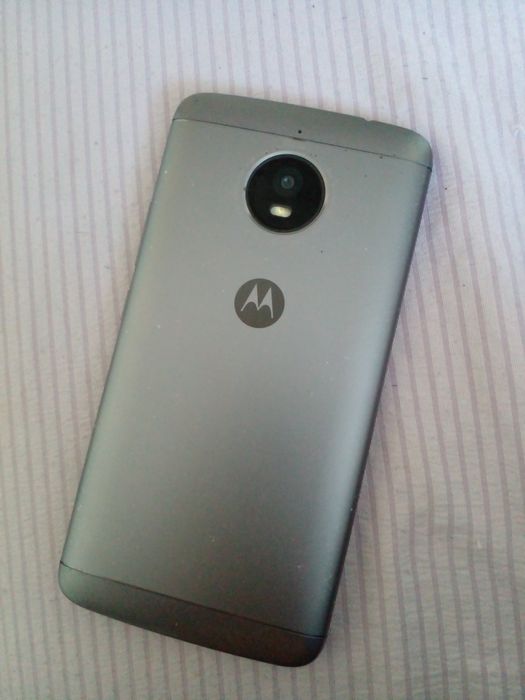 Moto e4 plus xt1771