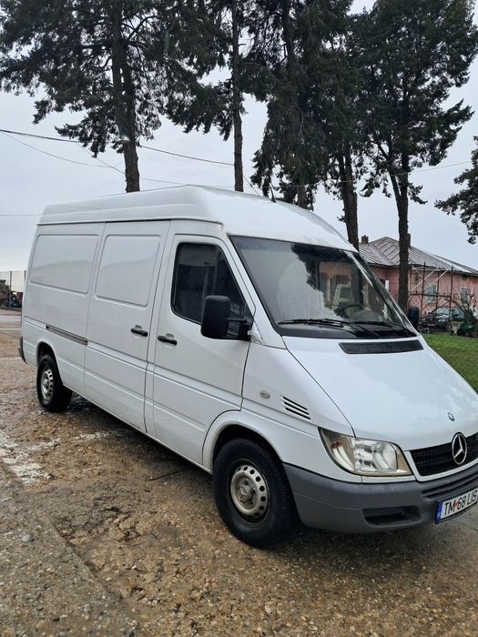 Vând microbuz sprinter !