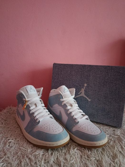 Adidași Nike Air Jordan 1 Denim