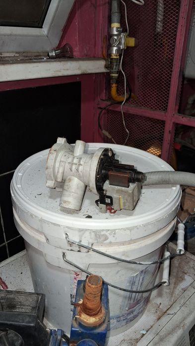 Продам стиральную машину.