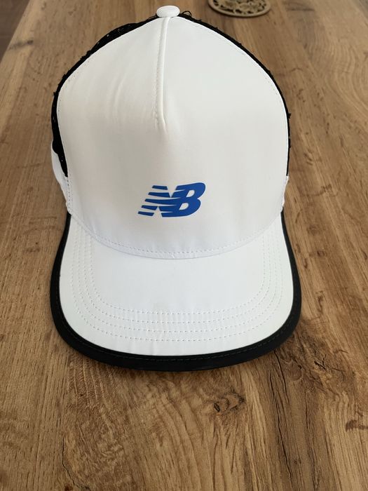 Мъжка шапка new balance