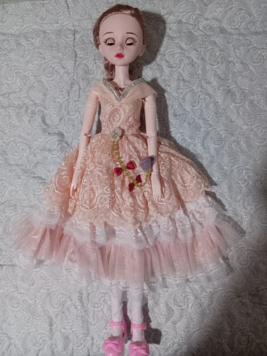 Продам кукла барби шарширная