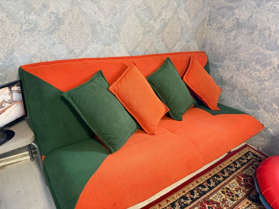 Продам диван в хорошем состоянии