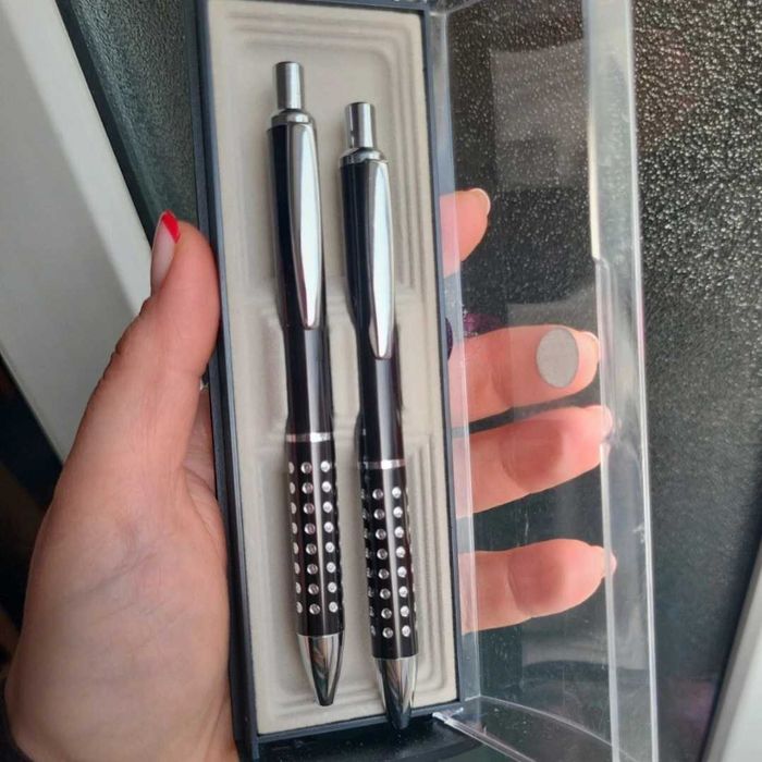 Set x2 pixuri cu pietricele