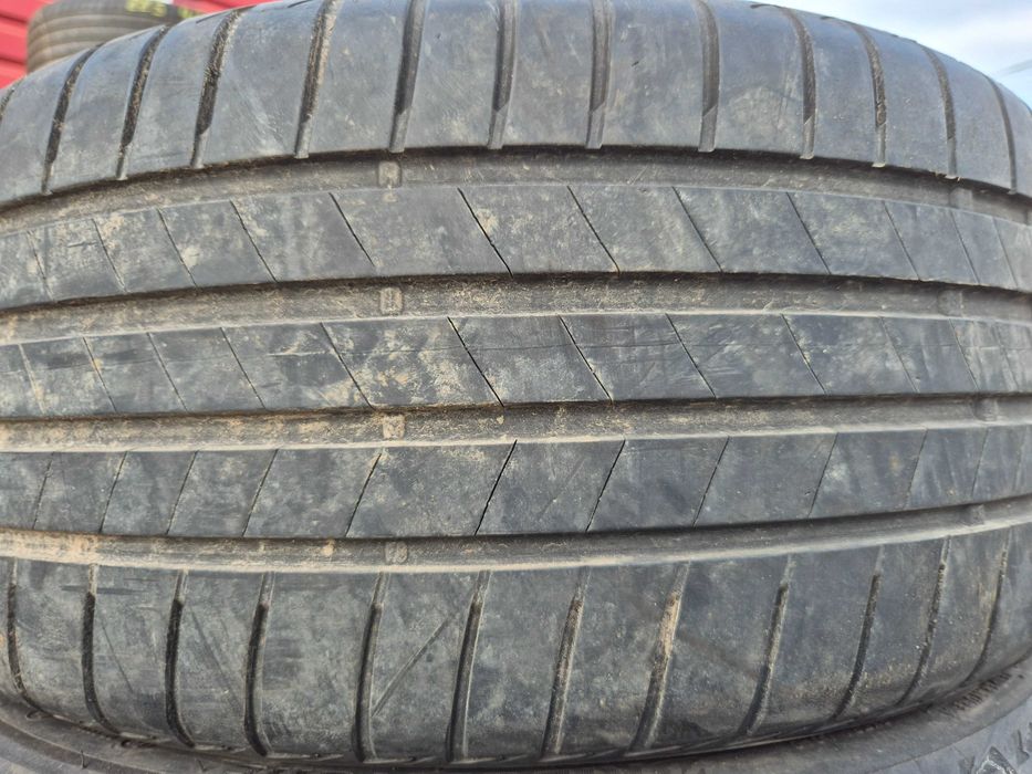 2 Anvelope de VARA - 225/40/18 - BRIDGESTONE - APP NOI - DOT 2020 !