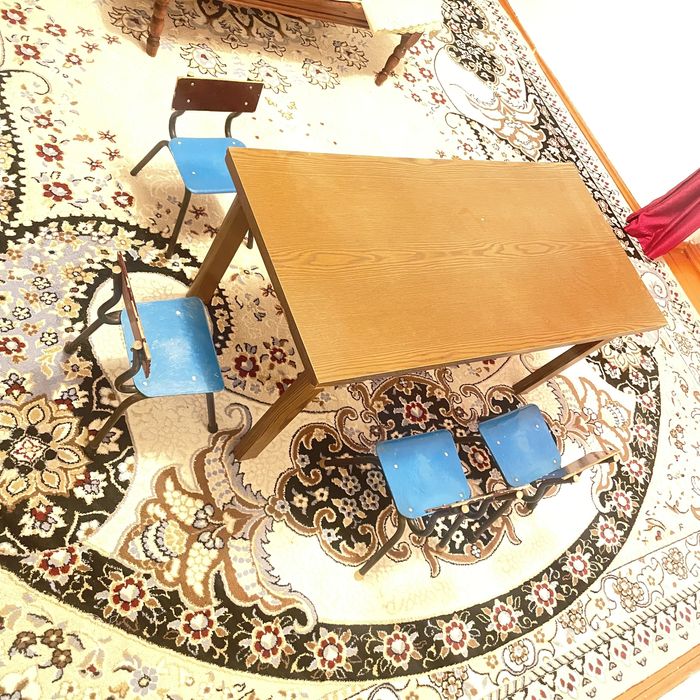 Стуля столымен.