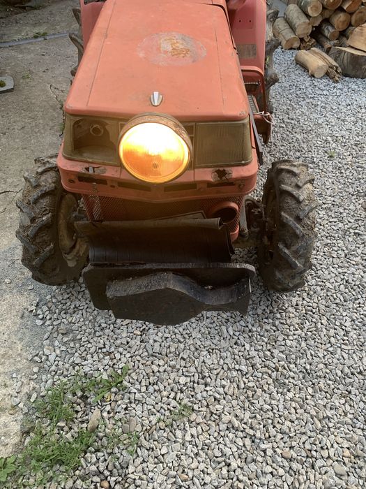 De vanzare tractor Kubota.