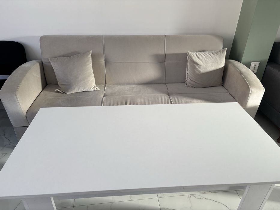 Оборудване за заведение - дивани, столове и маси