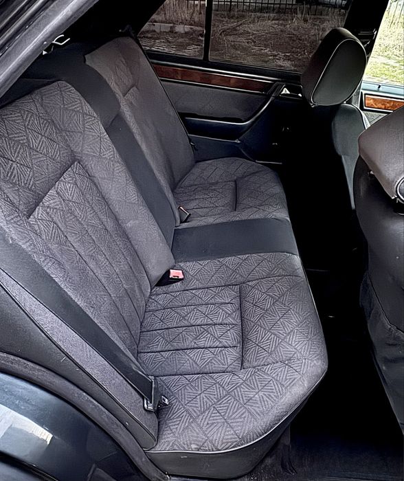 Мерцедес 124 Е200