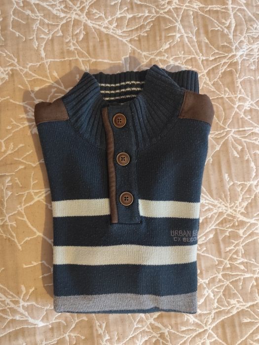 Тениски и горни дрехи размер S и М/M. Витоша 100 тениски