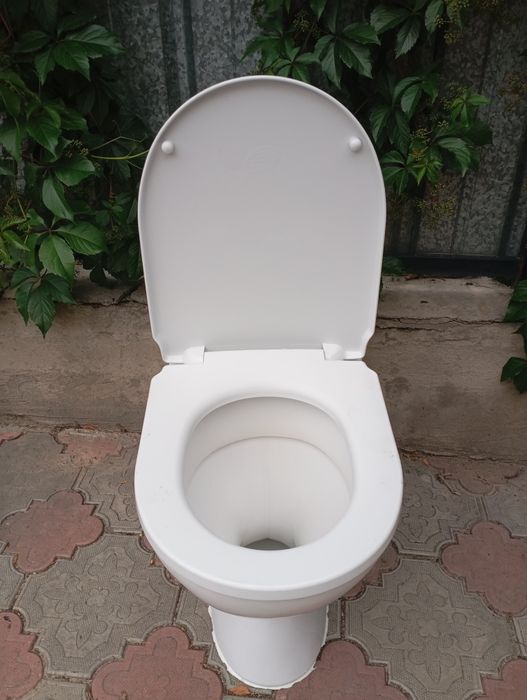 Унитаз для туалета