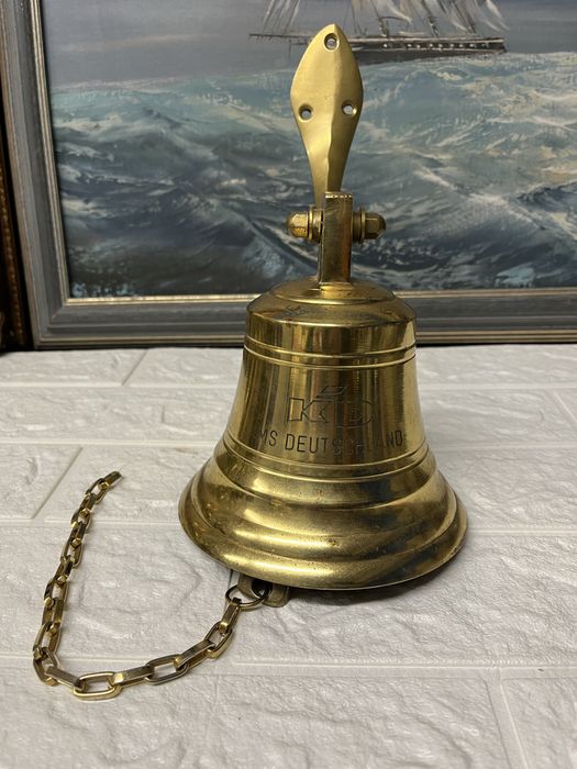Красива,корабна,бронзова камбана