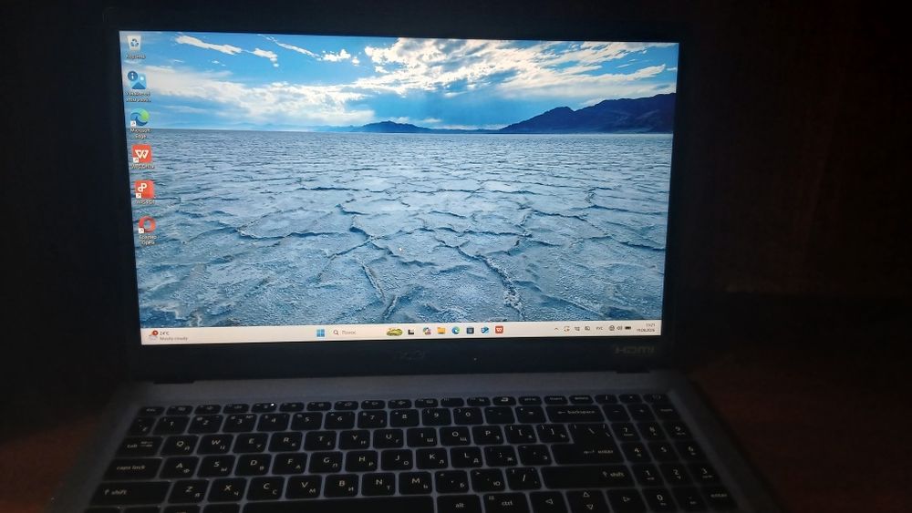 Acer 13avlod Intel Core i7  16/512 noutbooki sotiladi