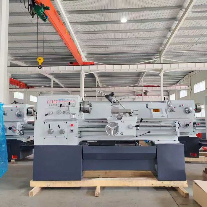 Токарный станок CK6140-C6132