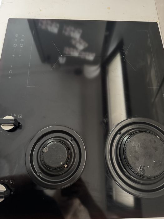 Plita mixta (inductie si gaz) wirlpool