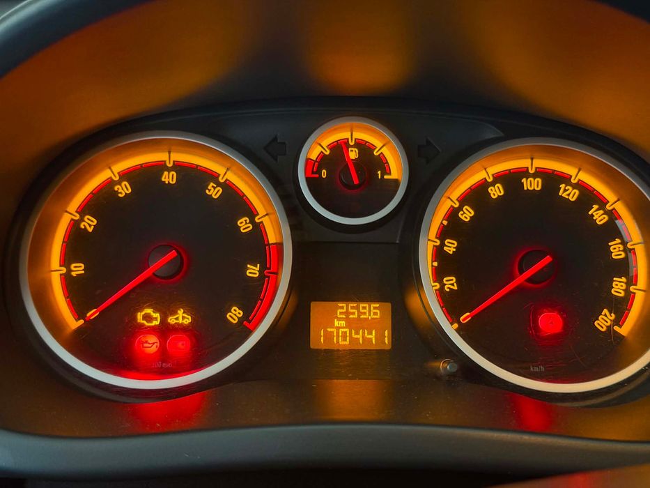 Opel corsa 1.2 benzină