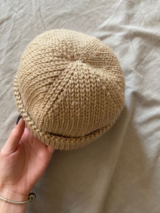 Плетен комплект от шапка и ръкавици