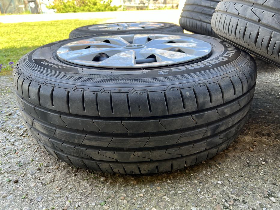 Гуми с джанти Toyota