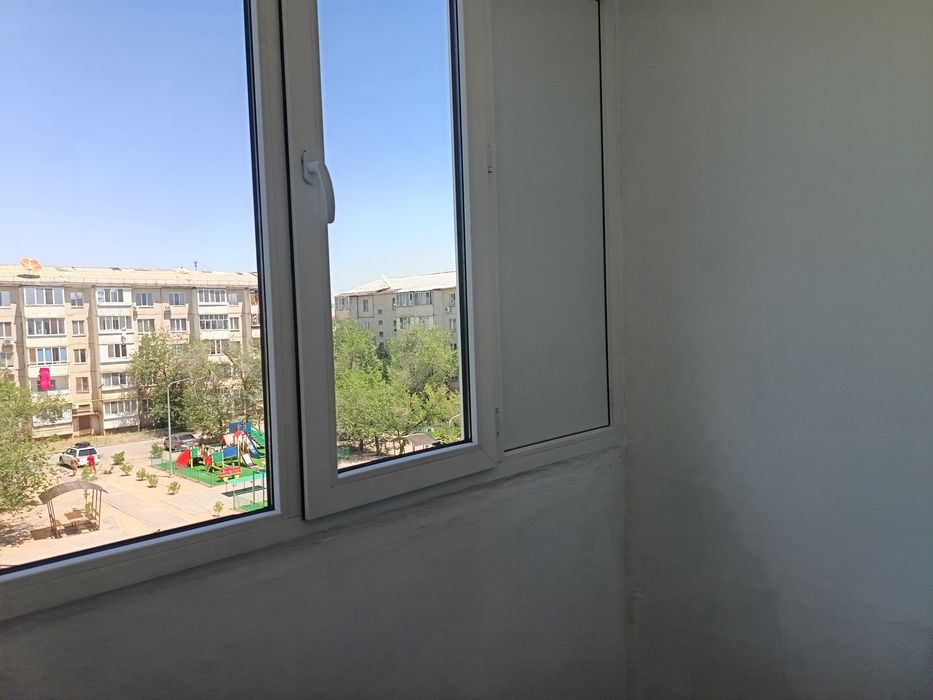 Продаётся 2х комнатная улучшенная, 4 этаж