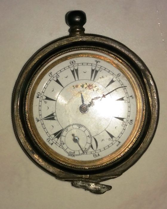 Старинен часовник