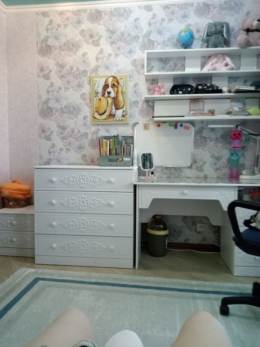 Детскую стенку белую