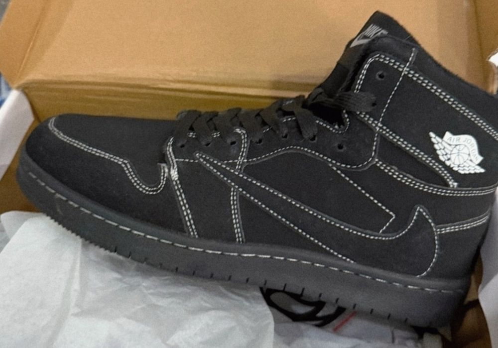 Продам комплектом 50-52р за 8000т