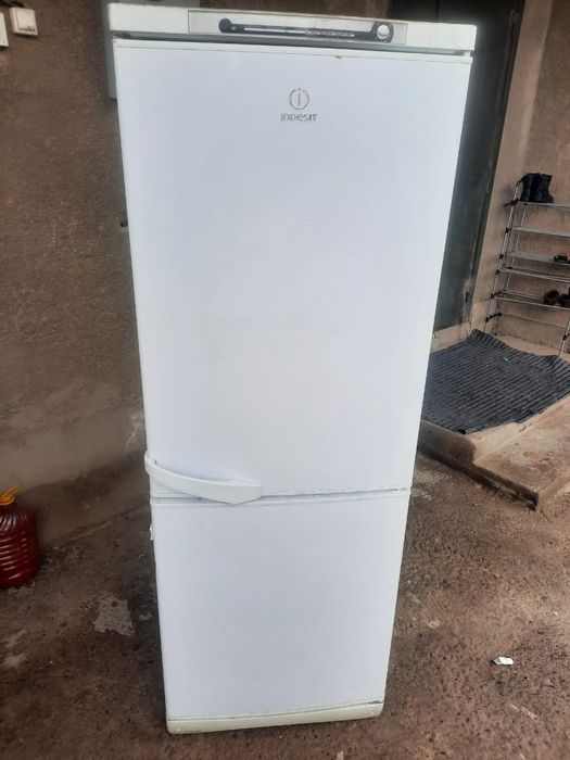 Продам Тостер И холодольник