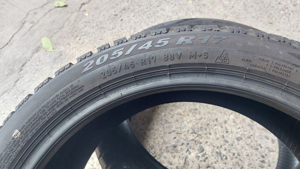 Зимни гуми 205/45/17 Pirelli Cinturato 2 броя