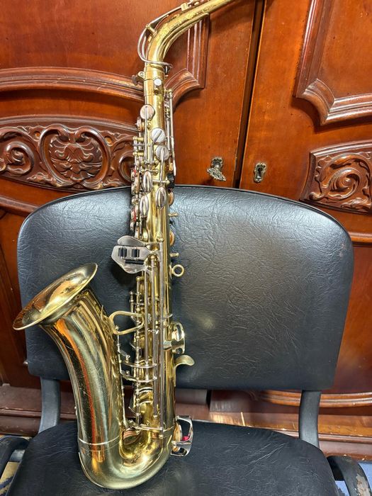 Saxafon  B&H 400
