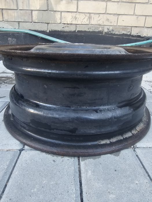 Продаются диски размер 14