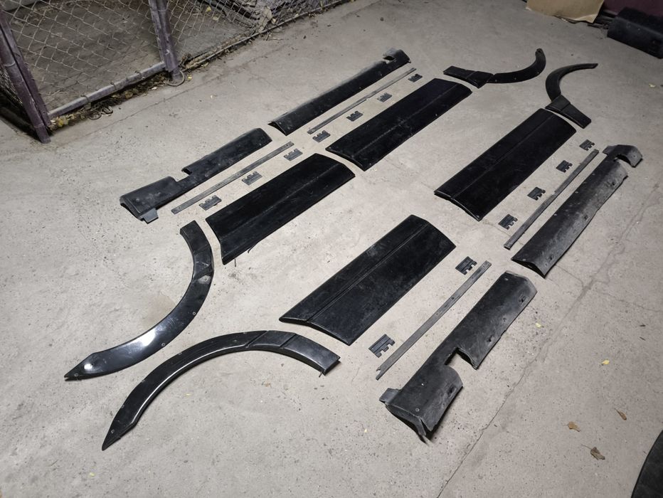 Широкий молдинг Passat B3