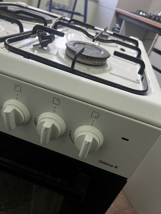 Gaz plita Artel  Ottima yangidek.  Boshqa plita olganim uchun sotyabma