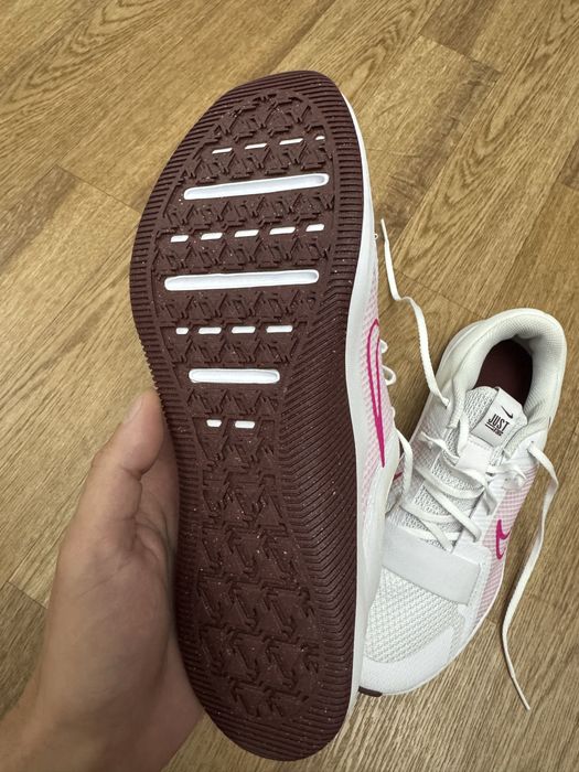 Кроссовки nike женские