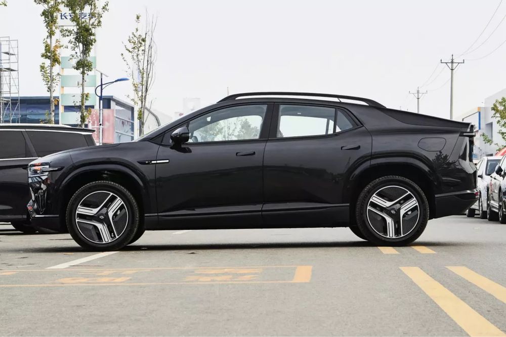 Cybertrack Changan neo E07 full pazitsa 4wd davochchik……………………
