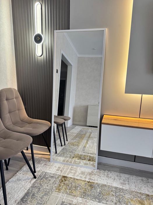 Продам настенный зеркало