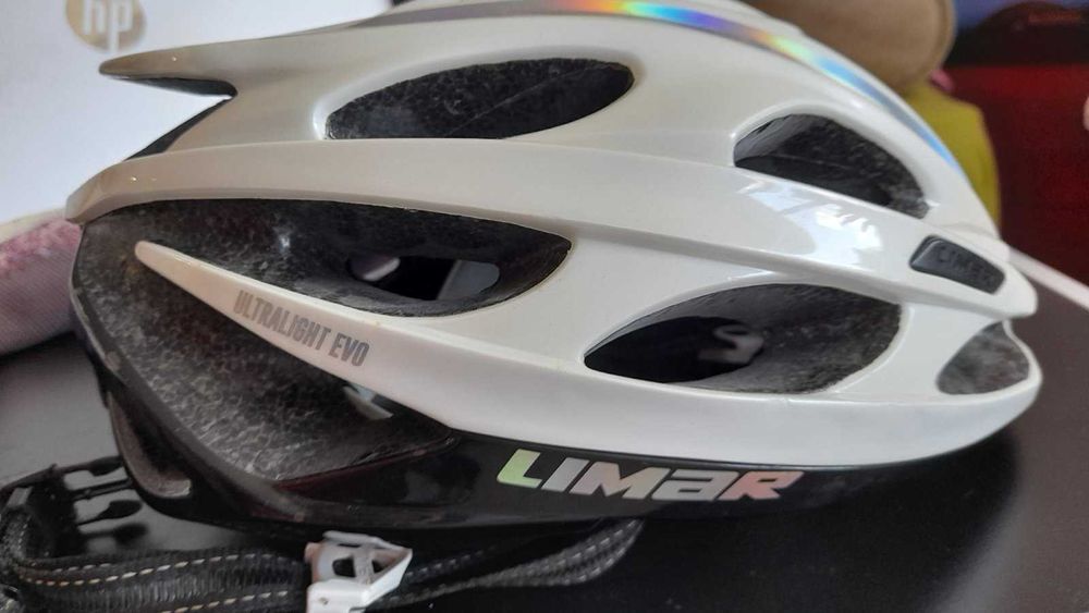 Каска за шосейно колоездене, джърси