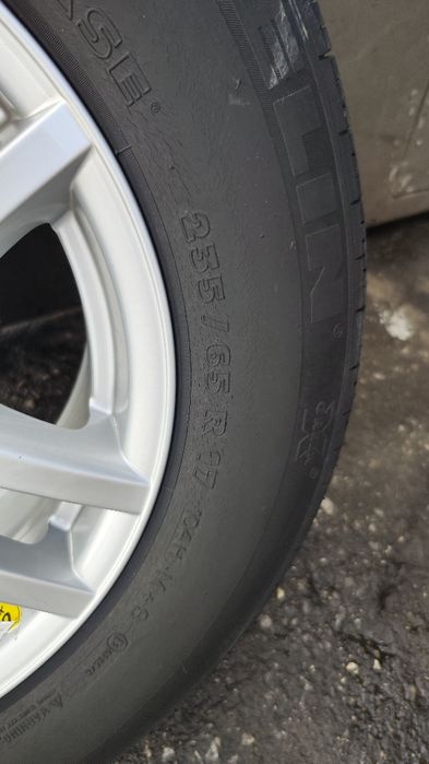 Резервна гума бмв х5 е53 17 цола