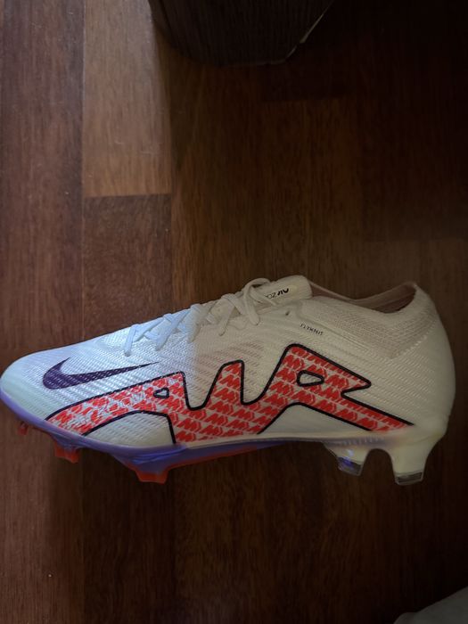 Бутсы nike mercurial