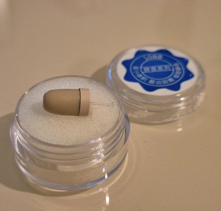 Microcasca Bluetooth invizibil